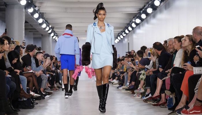 【伦敦男装周】Astrid Andersen和Bobby Abley都在男装系列中加入了女装