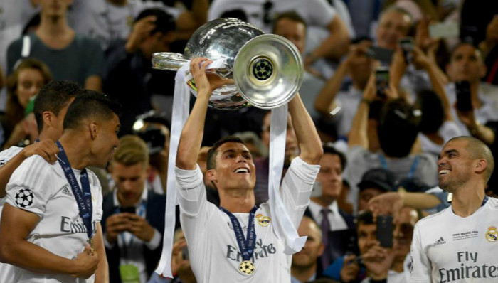 C罗:我是近20年最强球员 很多孩子受到我的鼓舞