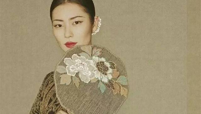 刘雯,团扇,维多利亚的秘密