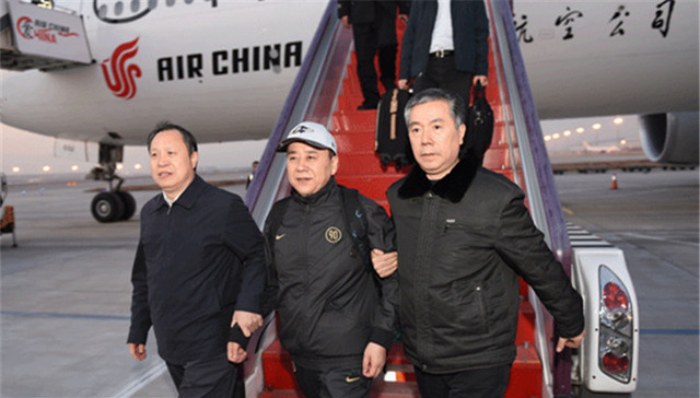 王国强,,凤城市原市委书记,受贿罪,投案自首