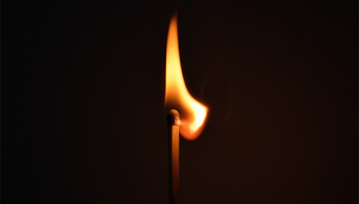 伟东,天津市环湖医院,杀人案,被判处死刑,被抓,刑讯逼供,指令再审,被绑,铁笼子,侦破