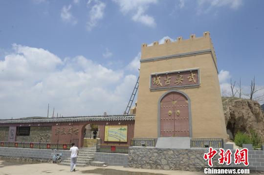 图为赵武灵王古城遗迹瞭望塔 刘文华 摄