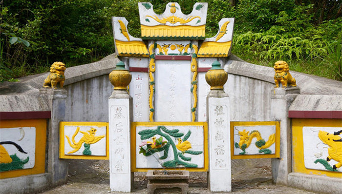 死亡,回家,婴儿,双性,食堂,公款吃喝,擦玻璃,砸死,女孩