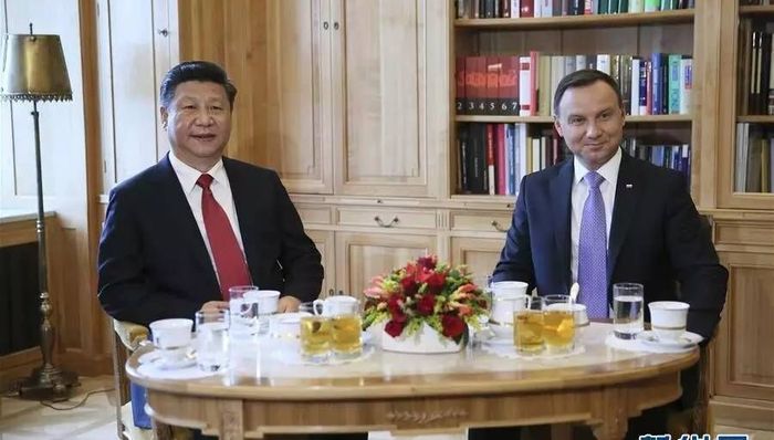 习近平,中东欧,提速,上方蓝,战略,新朋友,一带一路,90天,光明新闻