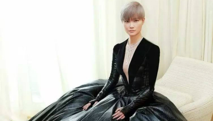 李宇春,湖南卫视,超级女声,时尚