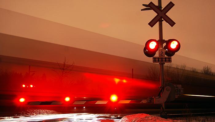 台湾东部一列火车翻车