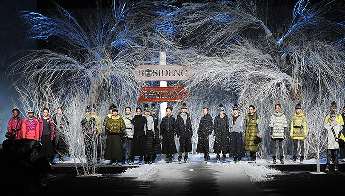 1975年,邦宝,波司登羽绒服,中国经营报,海澜之家,ZARA,摩高,优衣库,克拉恋人,微笑曲线