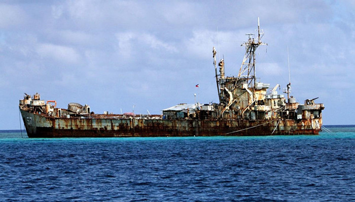 南海问题,仁爱礁,船只