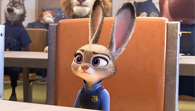 《疯狂动物城》这些被删掉的片段，暗示了它可能曾考虑过阴暗线