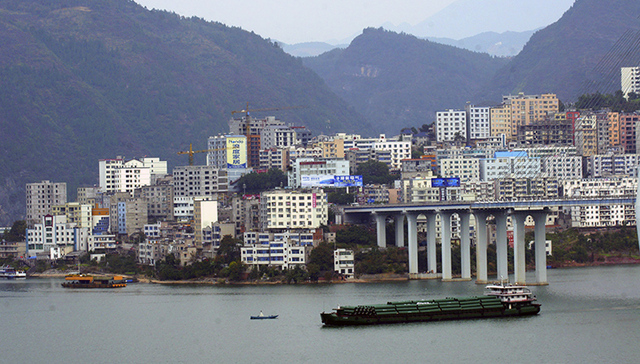 陈行甲,网红经济学,人民日报,土掉渣,真人秀,注意力,爆款,十三五,人说山西好风光,贫困县