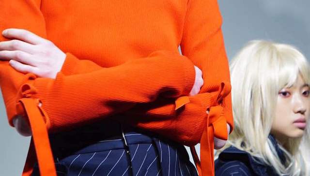 【衣帽间】从基本款到时髦货 只有打上一个结的距离