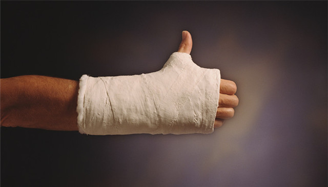 【评论】简政放权 壮士如何能断腕