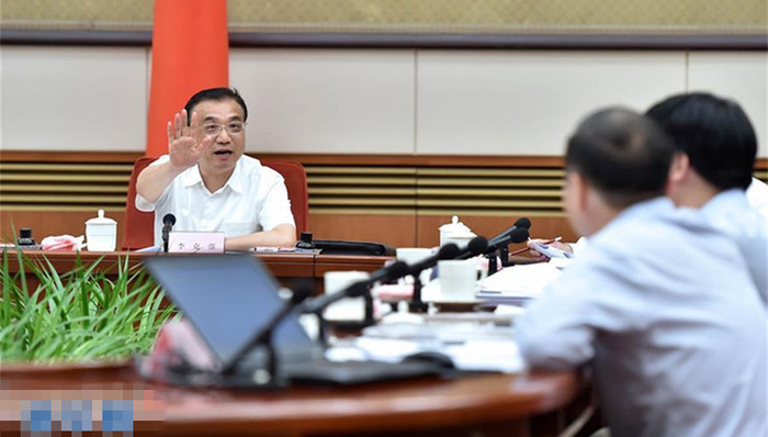 李克强,经济形势,专家