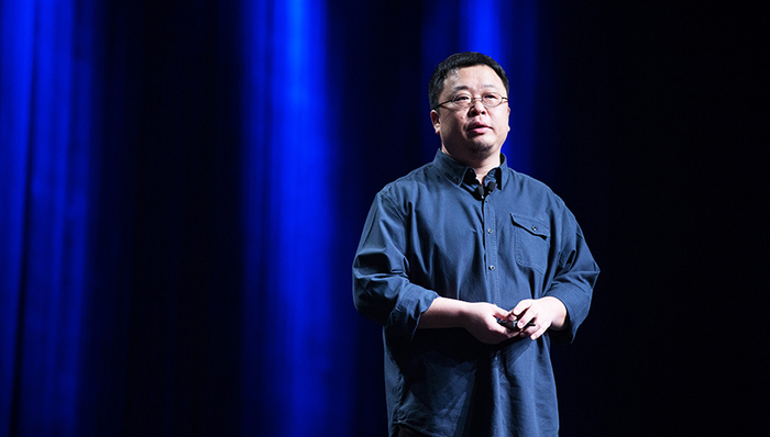 罗永浩检讨锤子犯过的四个错误