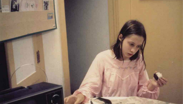 金妮的故事：童年被拘禁虐待，如今快60岁的她学会说话了吗