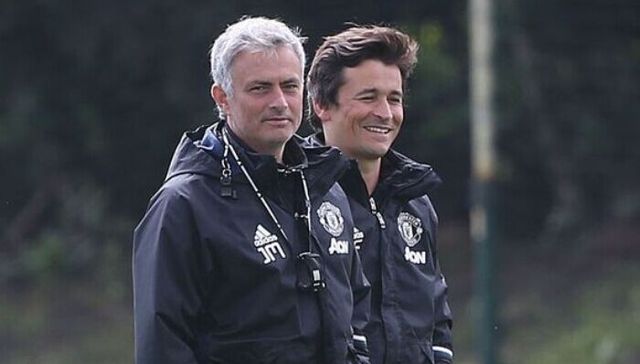 赚钱赚得风生水起 英超顶级俱乐部连训练服都有赞助商