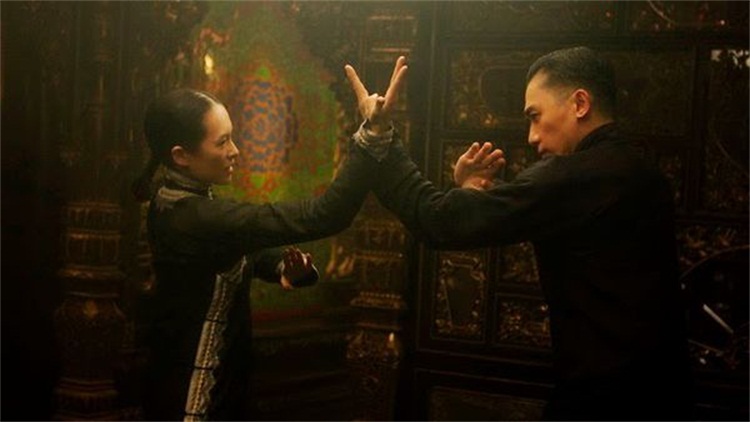 《一代宗师》中,宫二和叶问在切磋武艺。 图片来源:网络