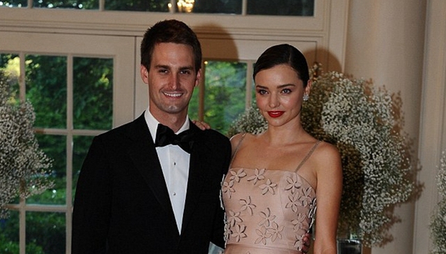 米兰达·可儿与Snapchat创始人伊万·斯皮格尔订婚了！