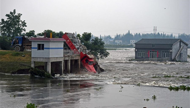 湖南,暴雨,卡车敢死队,新华垸