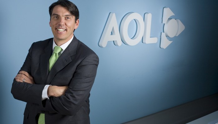 AOL CEO阿姆斯特朗：收购雅虎带来10亿用户，可以去挑战Facebook和谷歌