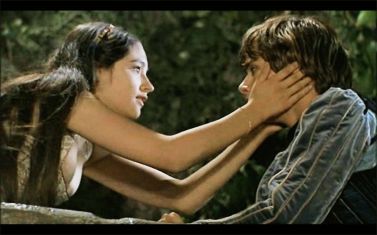 1968版《罗密欧与朱丽叶》的剧照