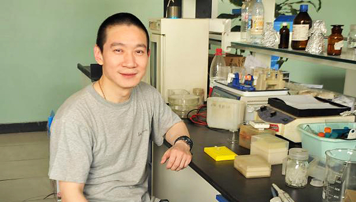 韩春雨,方舟子,核酸内切酶,博士学位论文,重复发表,博士论文,NgAgo,Gaetan,Burgio