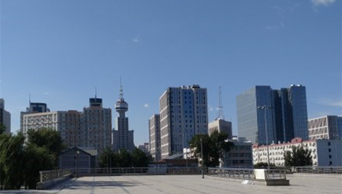 决定,蓝天,十三五,全省,饮用水水源地,染绿,森林覆盖率,PM2.5,植被盖度,断面