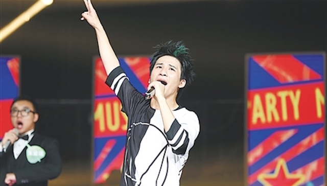 大张伟承认“借鉴” 梁欢连续发博双方激烈开撕