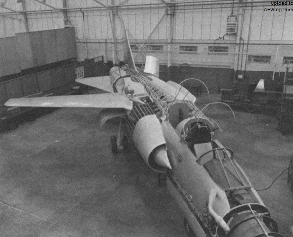 AFVG全尺寸模型，由于法国的参加，模型具有浓浓的“幻影”G味道