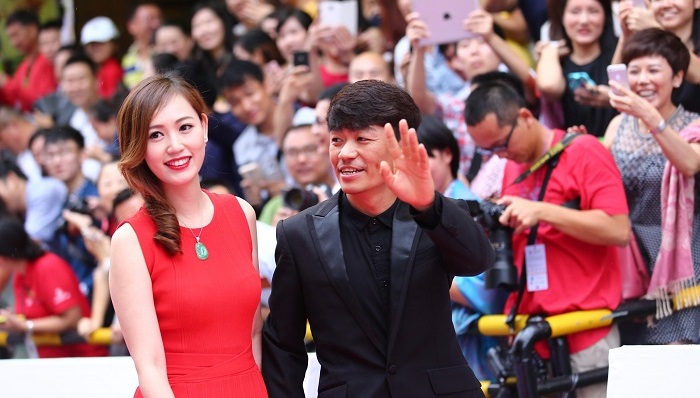 亚洲社会,海外看中国