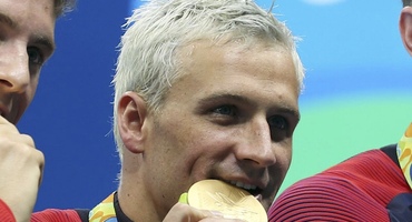 美国游泳名将报假案？巴西法官判罗切特等人不准离境