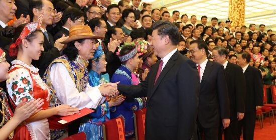 习近平,盛装,同心共筑中国梦,演员,全场,少数民族,李克强,文艺,山高水长手足情,骏马归来