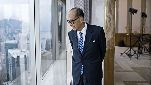 【观点】李嘉诚348亿港元兜售物业 香港地产荣光逝去