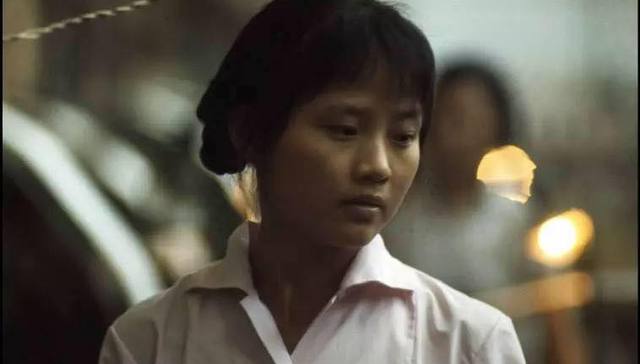 马克吕布,毛被,中国传统文明,毛主席像章,中国创造,文化大革命,舵手,护卫天使,人民日报,新富