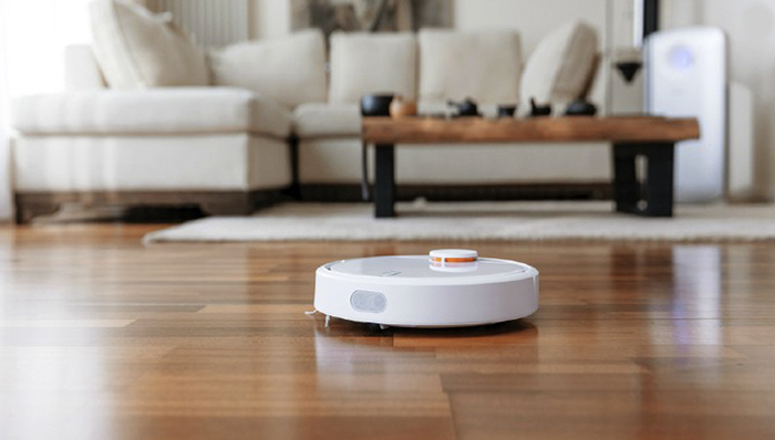 米家扫地机器人售价1699元