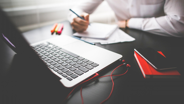 诈骗,城管,科长,网游,,罂粟,炸鸡,大学,录取,老人,失踪,女孩,被骗,自杀