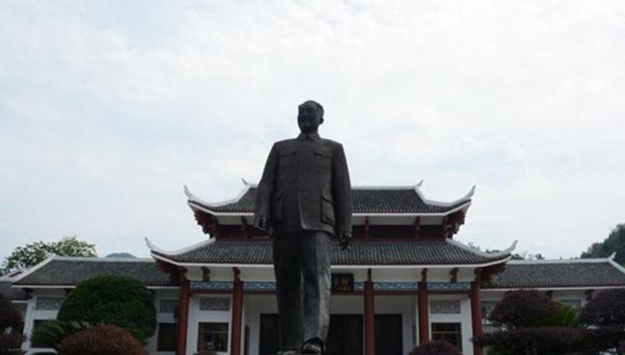 贺龙故居,1927年,广东国民政府,网络媒体,走转改,故里,寻访,围剿,二次北伐,东征