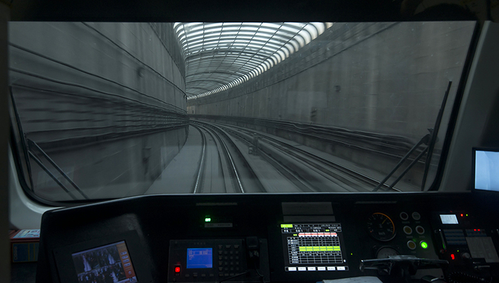 张家界,玻璃桥,,网约自行车,局长,诸葛亮,南阳,襄阳,地铁,长治,政府一把手