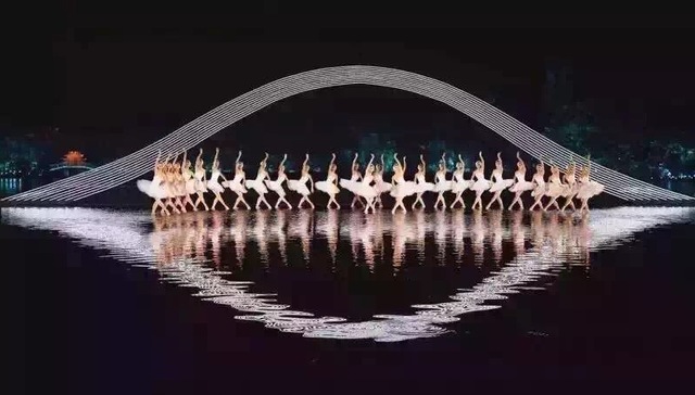 梁祝,青年舞团,节目单,张艺谋,月光,采茶舞曲,天鹅湖,越剧,春江花月夜,雷佳