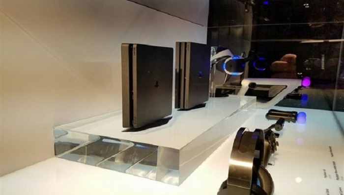 索尼公布新款高端游戏主机PS4 Pro与轻薄版PS4