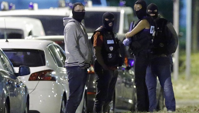 巴黎圣母院神秘遗弃汽车案已有7人被捕 “迫在眉睫的”袭击被挫败