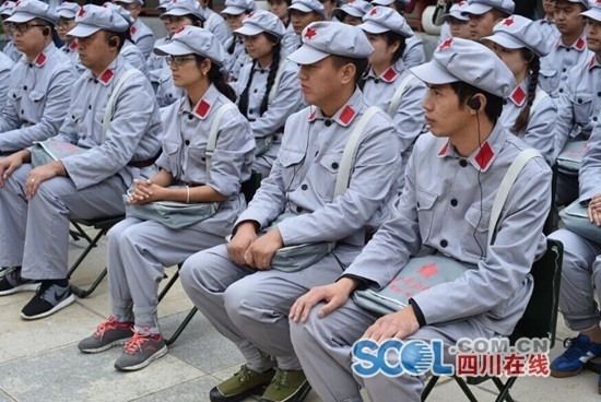 雪山草地,走转改,党课,网络媒体,党员干部,阿坝州,红原,延安干部学院,红色教育,悲壮的历程