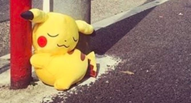 醉死在马路边，才是走上人生巅峰的正确姿势