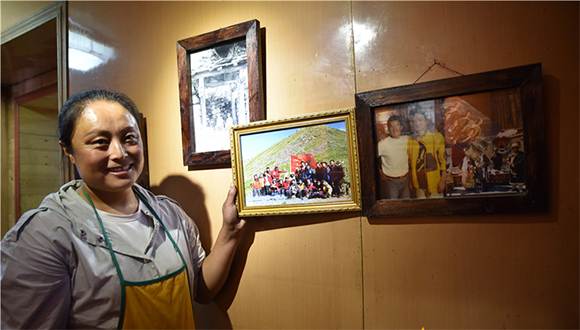 红军,长征,红军过草地,红军战士,红军精神,网络媒体,走转改,红军长征纪念碑,朗斯,少共国际师