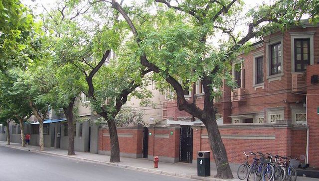 在上海“巨富长”做生意的年轻人 如何在这片街区生存和成长