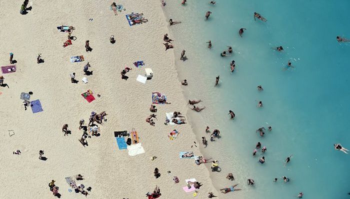 旅游业拯救希腊千疮百孔的经济