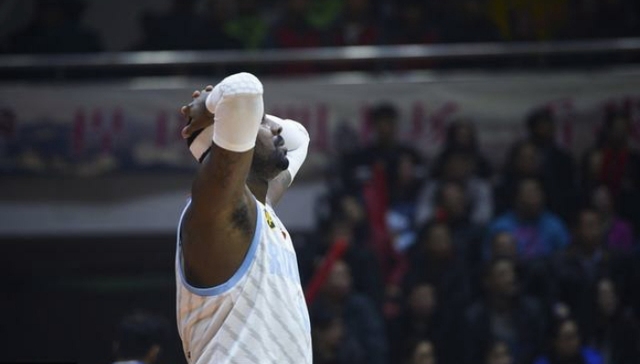 CBA的欠薪旧事 最终禁赛一年都无法根治