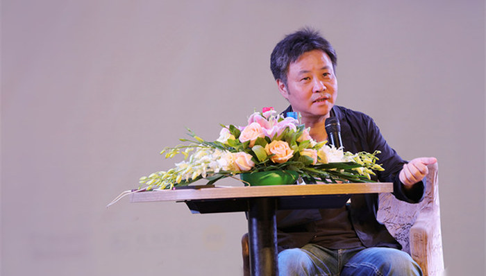 余华称诱惑太多 新作遥遥无期