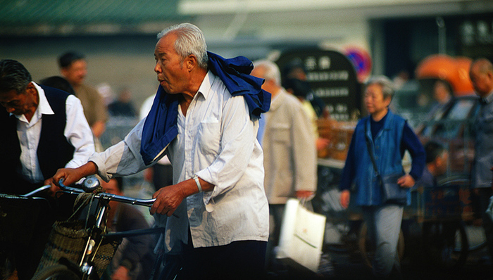 资本外流,高盛,高华,资本账户,人口变化,1950年,人口因素,新兴市场,资本流动,人口压力