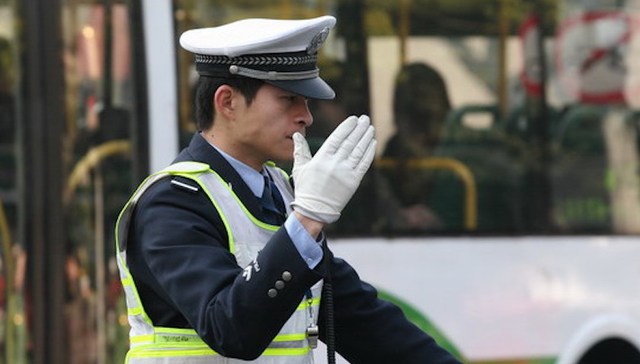 查处违法鸣号,上海交警,狙击手,军事技术,声呐技术,交通大整治